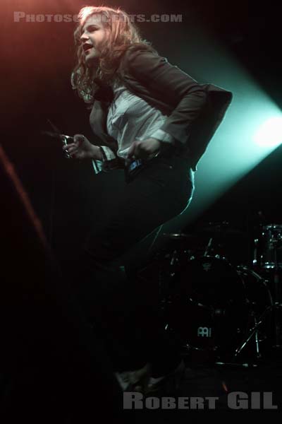 CHRISTINE AND THE QUEENS - 2011-04-12 - PARIS - La Fleche d'Or - 